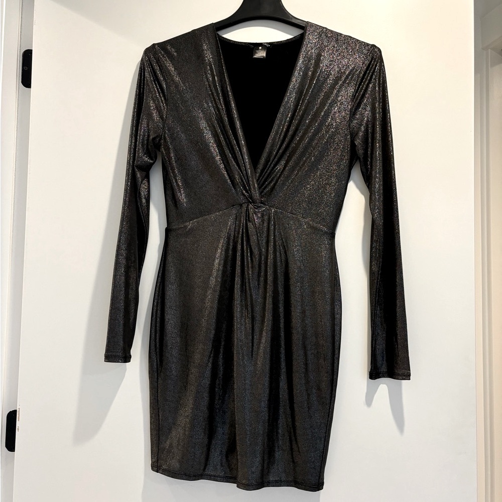 Aqua Elegant Black Metallic Dress